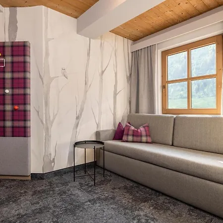 ホテル キンダー ＆ グレチッチャーホテル ヒンタートックサーホフ