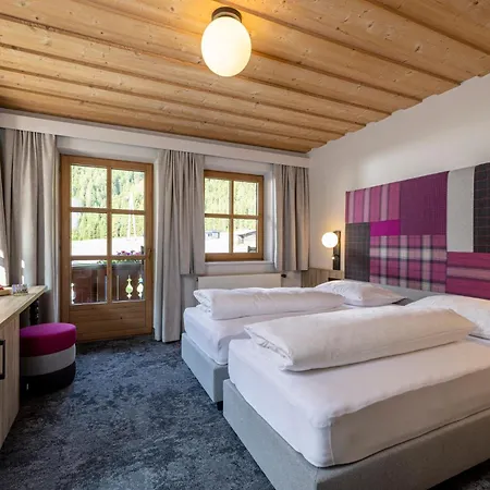 Kinder- & Gletscherhotel Hintertuxerhof Szálloda 4*