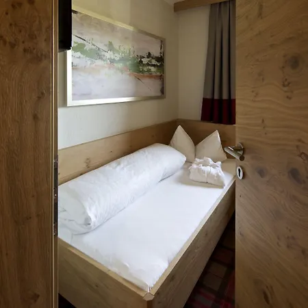 Hotel Kinder- & Gletscherhotel Hintertuxerhof 4*