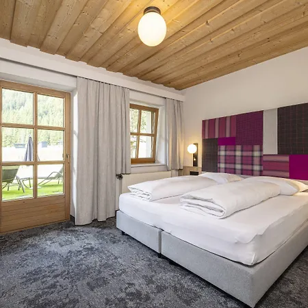 Kinder- & Gletscherhotel Hintertuxerhof Szálloda Tux