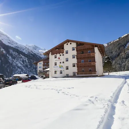 キンダー ＆ グレチッチャーホテル ヒンタートックサーホフ トゥクス