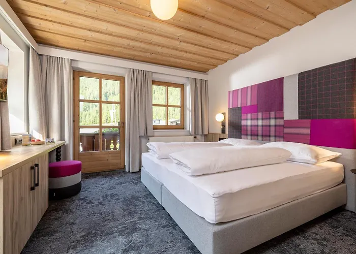 ホテル キンダー ＆ グレチッチャーホテル ヒンタートックサーホフ 4*