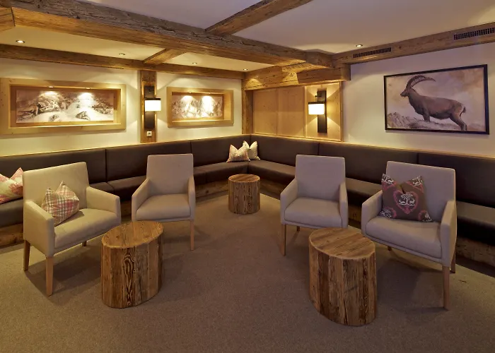 キンダー ＆ グレチッチャーホテル ヒンタートックサーホフ 4*