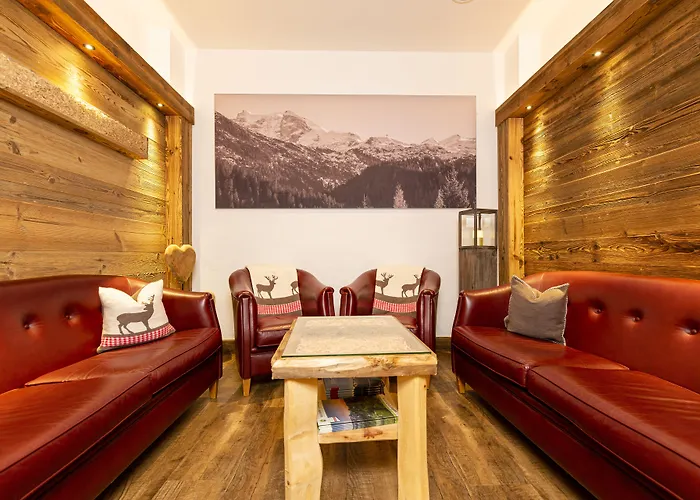 キンダー ＆ グレチッチャーホテル ヒンタートックサーホフ 4*