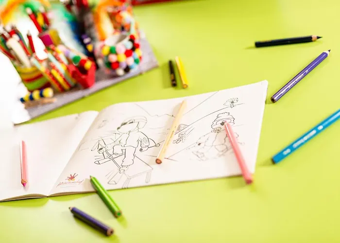 ホテル キンダー ＆ グレチッチャーホテル ヒンタートックサーホフ