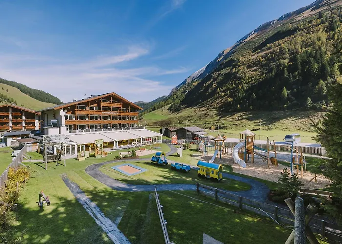 Ξενοδοχείο Kinder- & Gletscherhotel Hintertuxerhof 4*