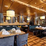 Kinder- & Gletscherhotel Hintertuxerhof Tux