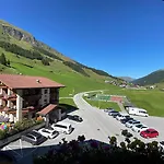 Kinder- & Gletscherhotel Hintertuxerhof 4* Tux