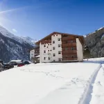 Kinder- & Gletscherhotel Hintertuxerhof Tux