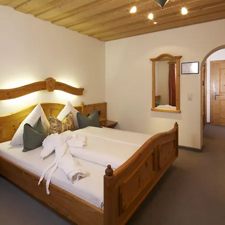 Kinder- & Gletscherhotel Hintertuxerhof Tux